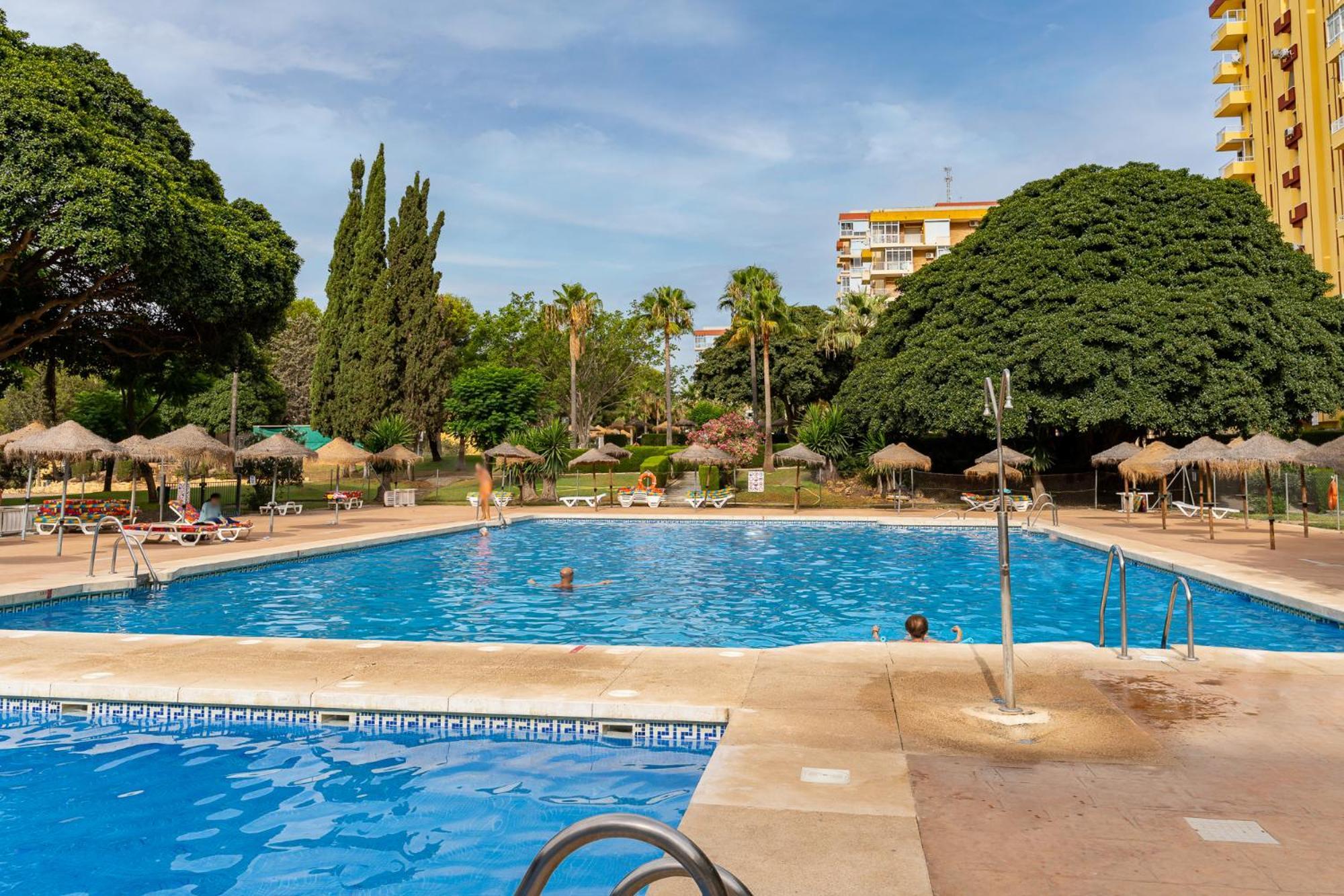 Appartamento Blonzu Angola Benalmádena Esterno foto